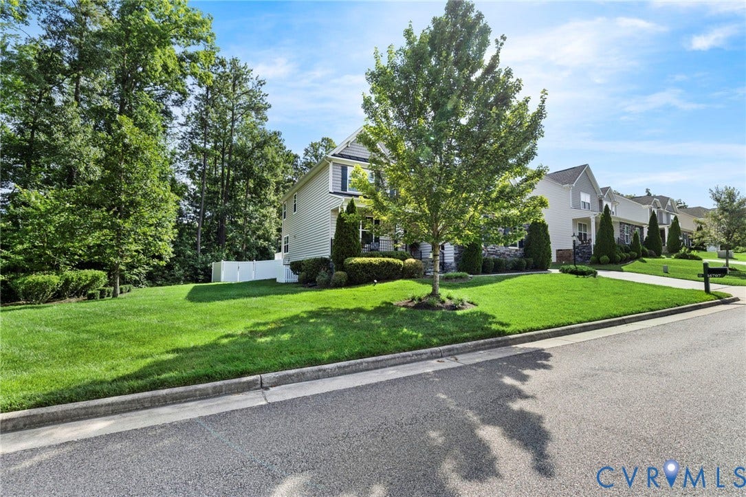 16707 White Daisy Loop, Walnut Cove, Moseley, VA 23120 16707 White Daisy Loop, Walnut Cove, Moseley, VA 23120
