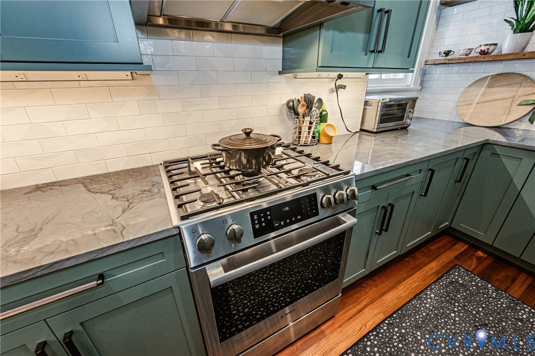 1903 Hanover Avenue, Fan, Richmond, VA 23220 Gas range