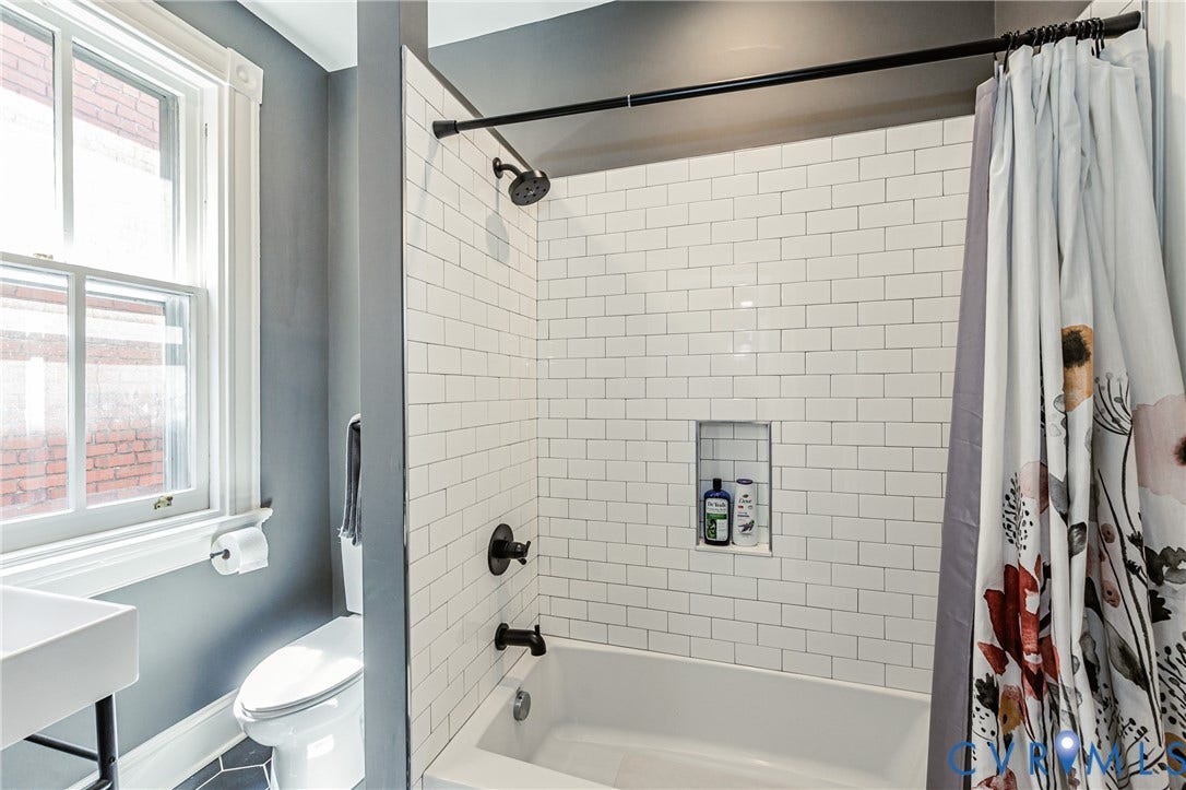 1903 Hanover Avenue, Fan, Richmond, VA 23220 Renovated hall bath