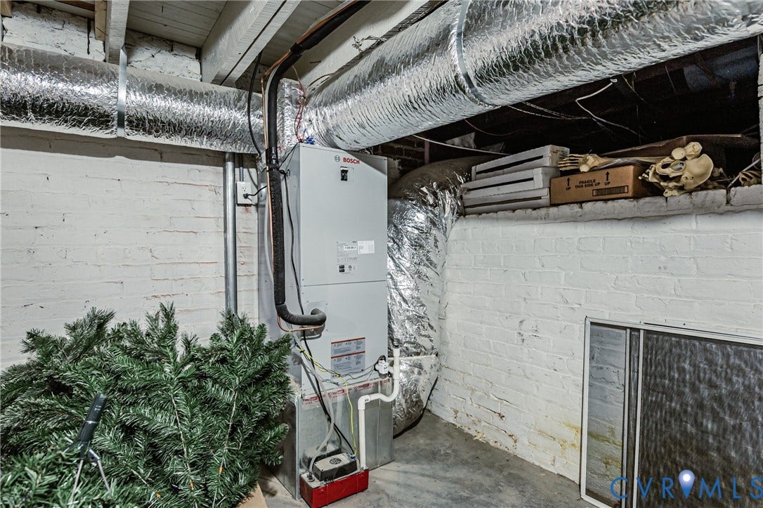 1903 Hanover Avenue, Fan, Richmond, VA 23220 Two recent Bosch heat pumps