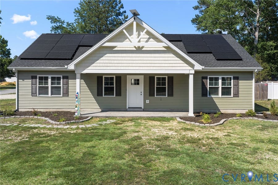 Property photo for 101 Pine Street, Jarratt, VA