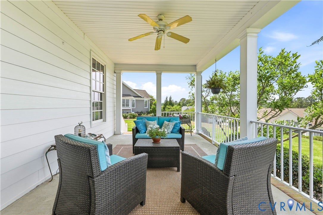 Inviting Porch!