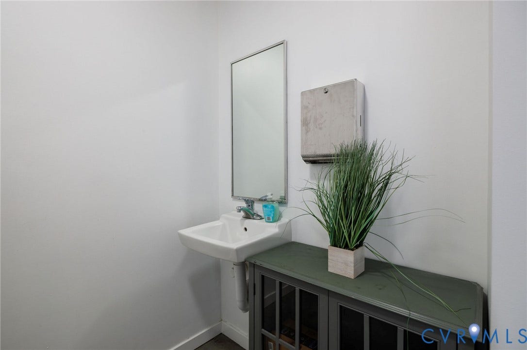 1921 W Cary Street, Richmond, VA 23220 1921 W Cary Street, Richmond, VA 23220