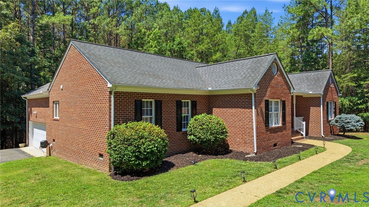 2935 Pineview Drive, Powhatan, VA 23139 2935 Pineview Drive, Powhatan, VA 23139
