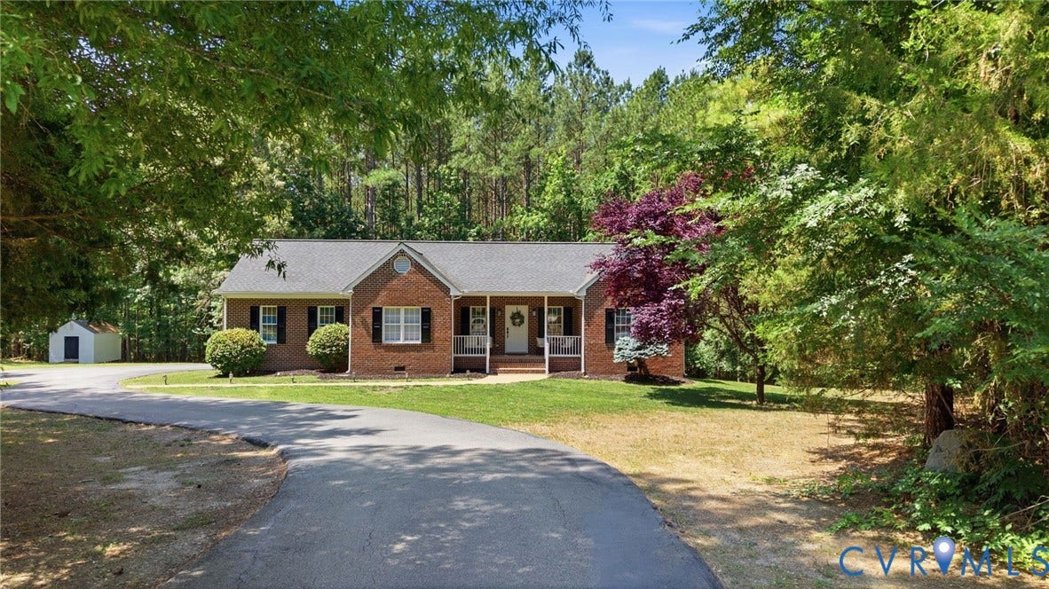 2935 Pineview Drive, Powhatan, VA 23139 2935 Pineview Drive, Powhatan, VA 23139