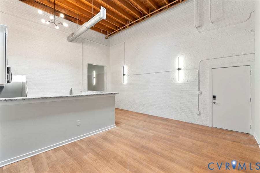 Property photo for 1716 Summit Avenue, #24, Richmond, VA