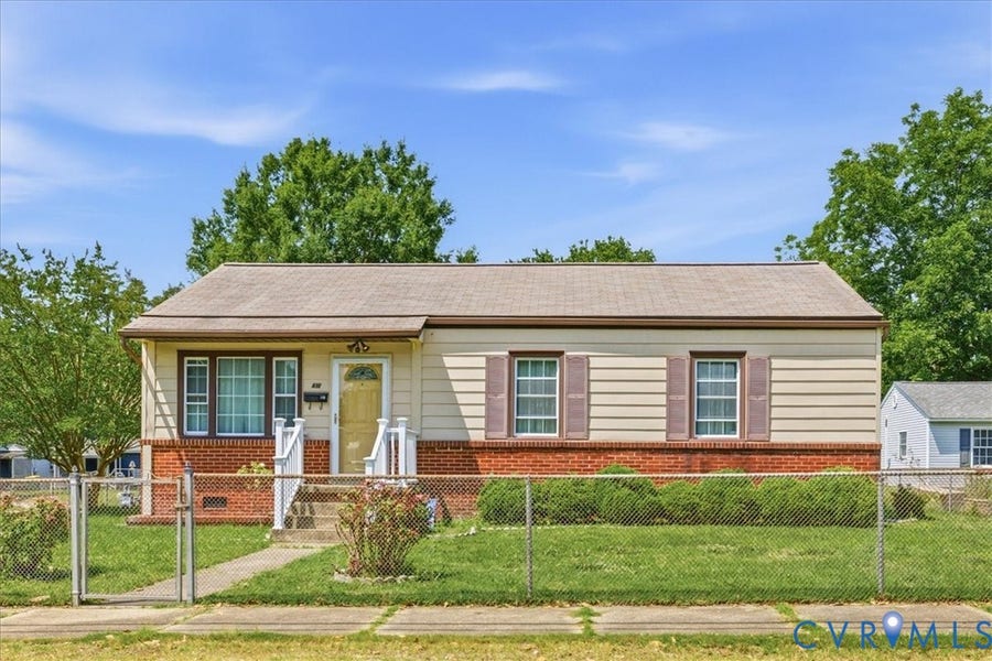 Property photo for 418 S 20th Avenue, Hopewell, VA