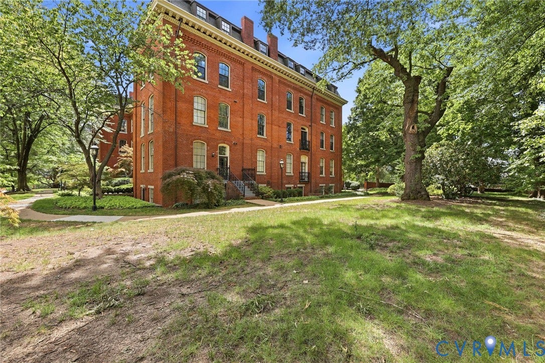 1443 Floyd Avenue, #208, The Fan, Richmond, VA 23220 Gorgeous Brick property