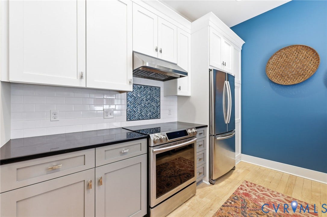 1443 Floyd Avenue, #208, The Fan, Richmond, VA 23220 Tile backsplash