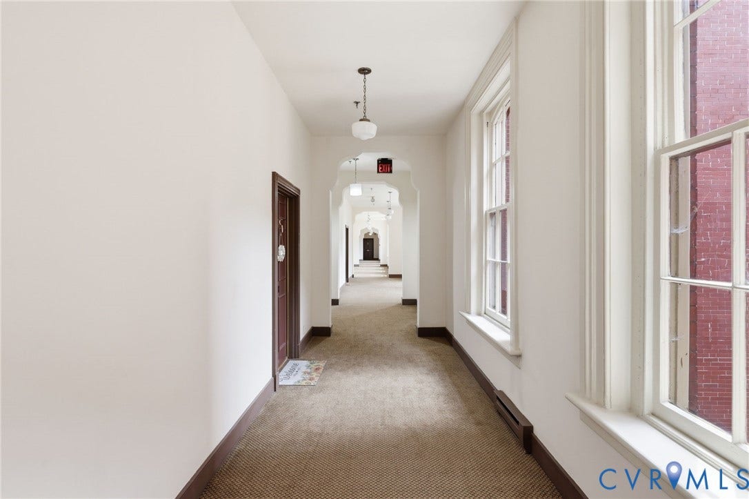 1443 Floyd Avenue, #208, The Fan, Richmond, VA 23220 Architecturally stunning hallways