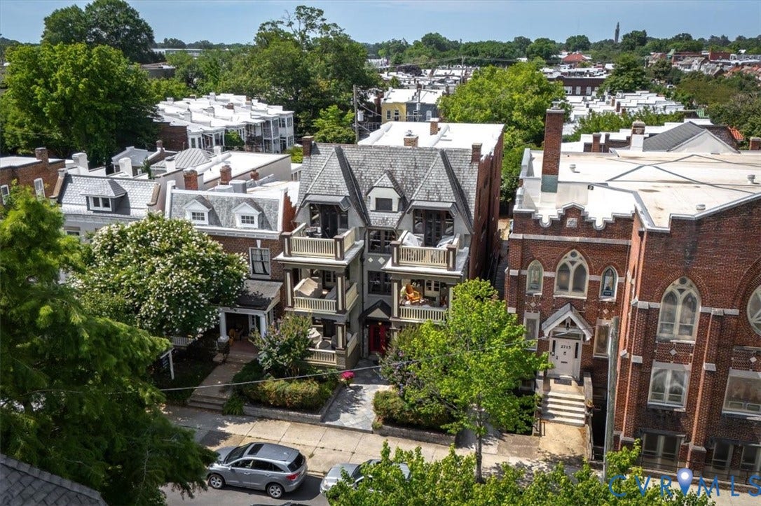 View of the front of the Carlton Condos.