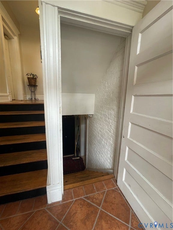 Door from Entrance Foyer to Basement.