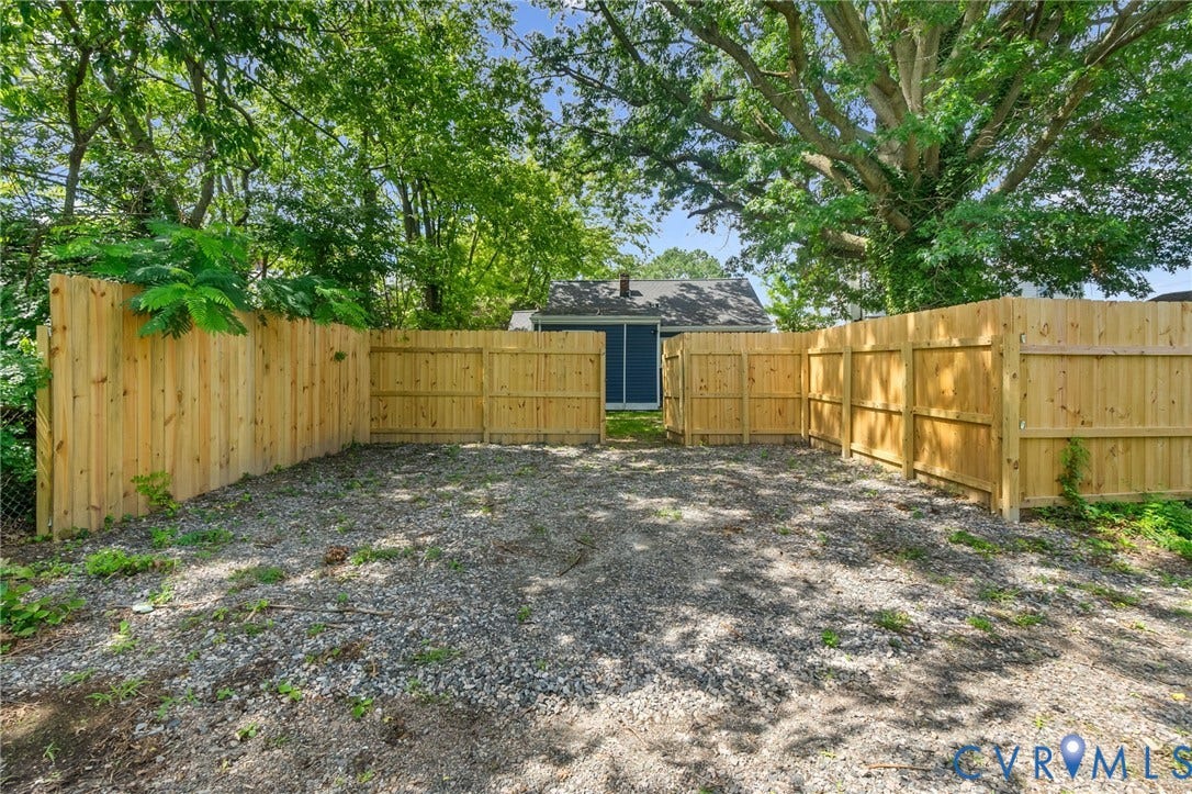 3122 Maplewood Avenue, Stadium, Richmond, VA 23221 Off street parking accessed via ally