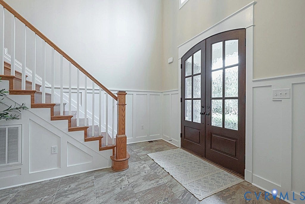 8853 Porto Court, Viniterra Estates, New Kent, VA 23124 Welcoming Foyer