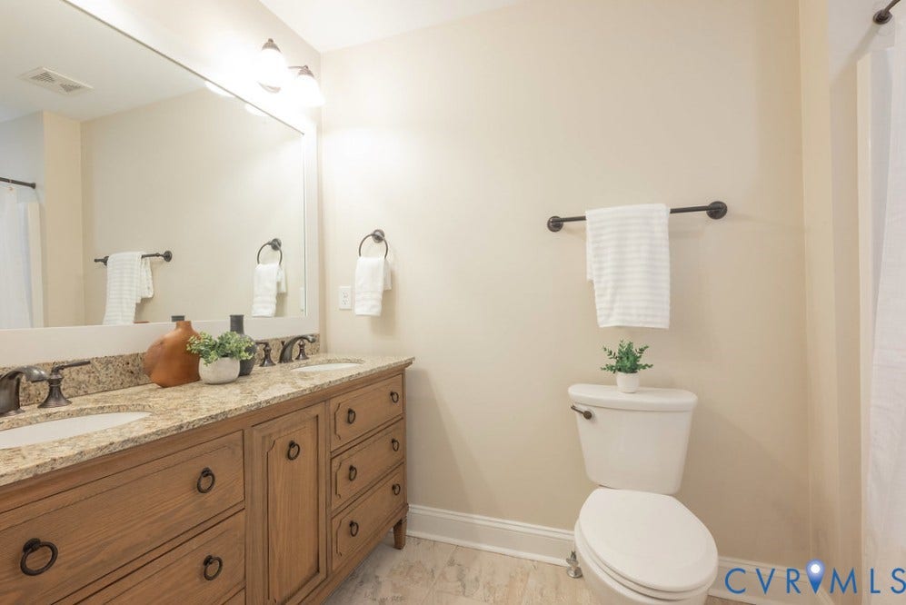 8853 Porto Court, Viniterra Estates, New Kent, VA 23124 2nd Flr Primary Ensuite Bath
