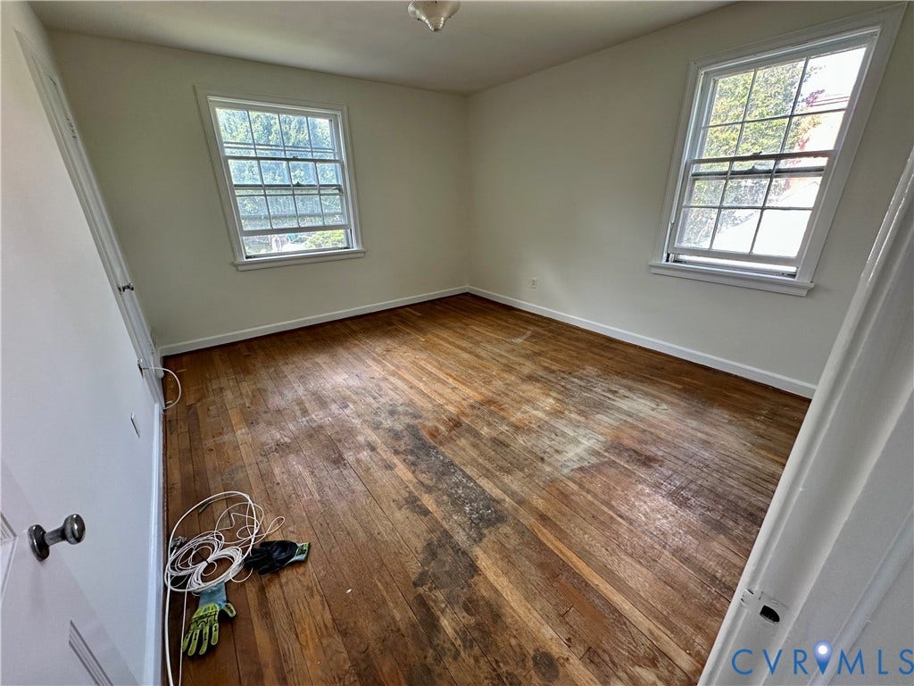 2107 Barclay Road, Lakeside, Henrico, VA 23228 This is one of the floors that needs help