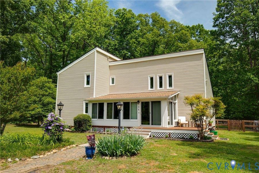 Property photo for 1590 Cardinal Woods Lane, Henrico, VA