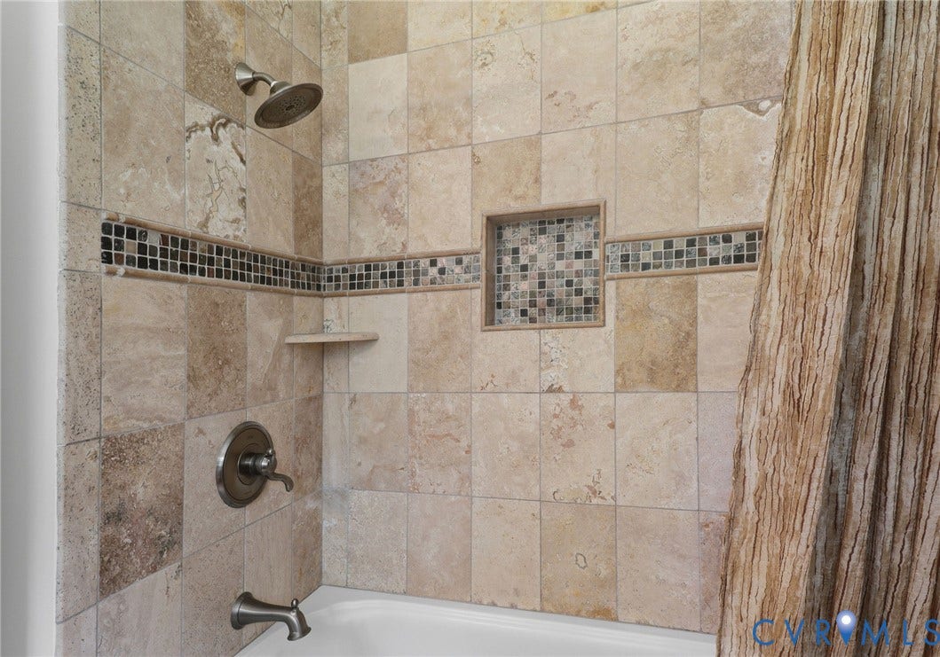 1801 Windingridge Drive, Henrico, VA 23238 1801 Windingridge Drive, Henrico, VA 23238