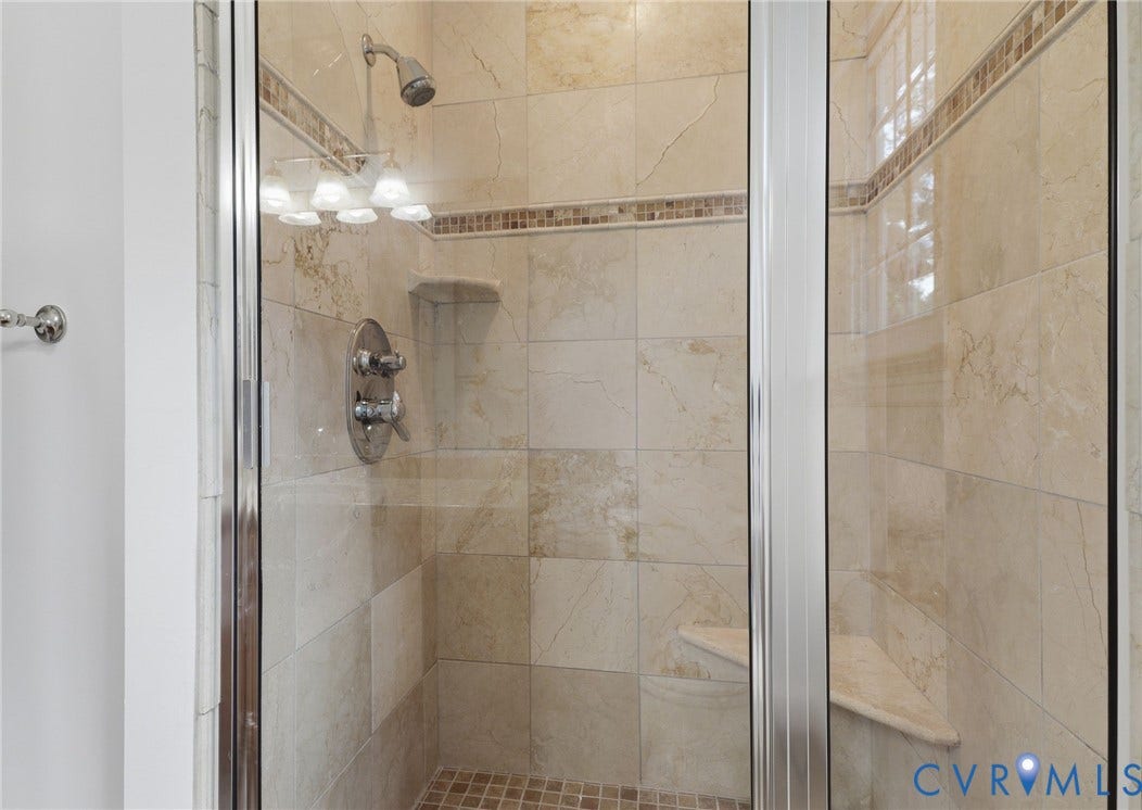 1801 Windingridge Drive, Henrico, VA 23238 Hall Bath