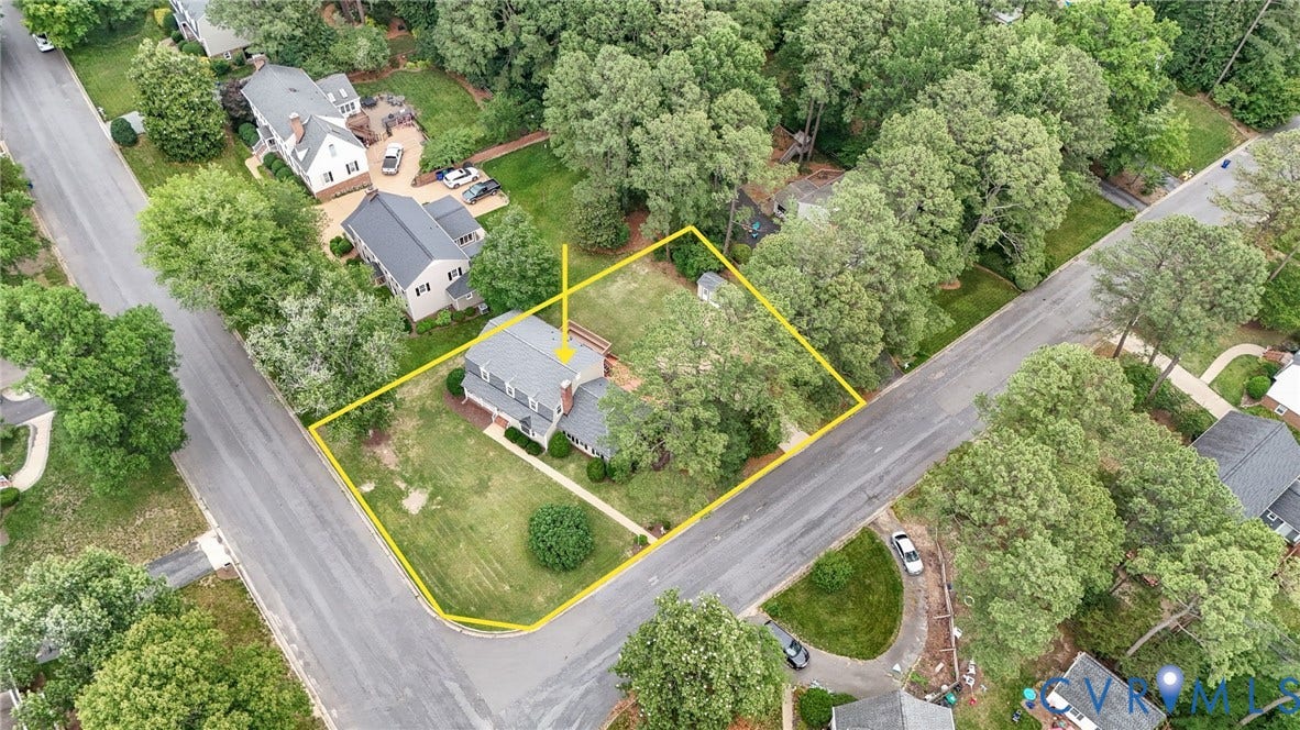 1801 Windingridge Drive, Henrico, VA 23238 Home on Corner Lot