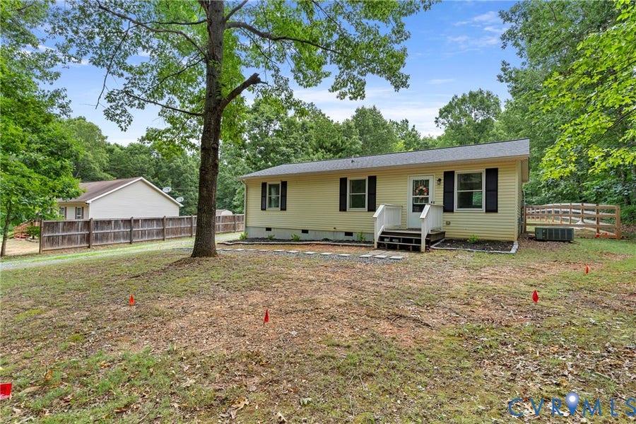 Property photo for 95 B A H Road, Scottsville, VA