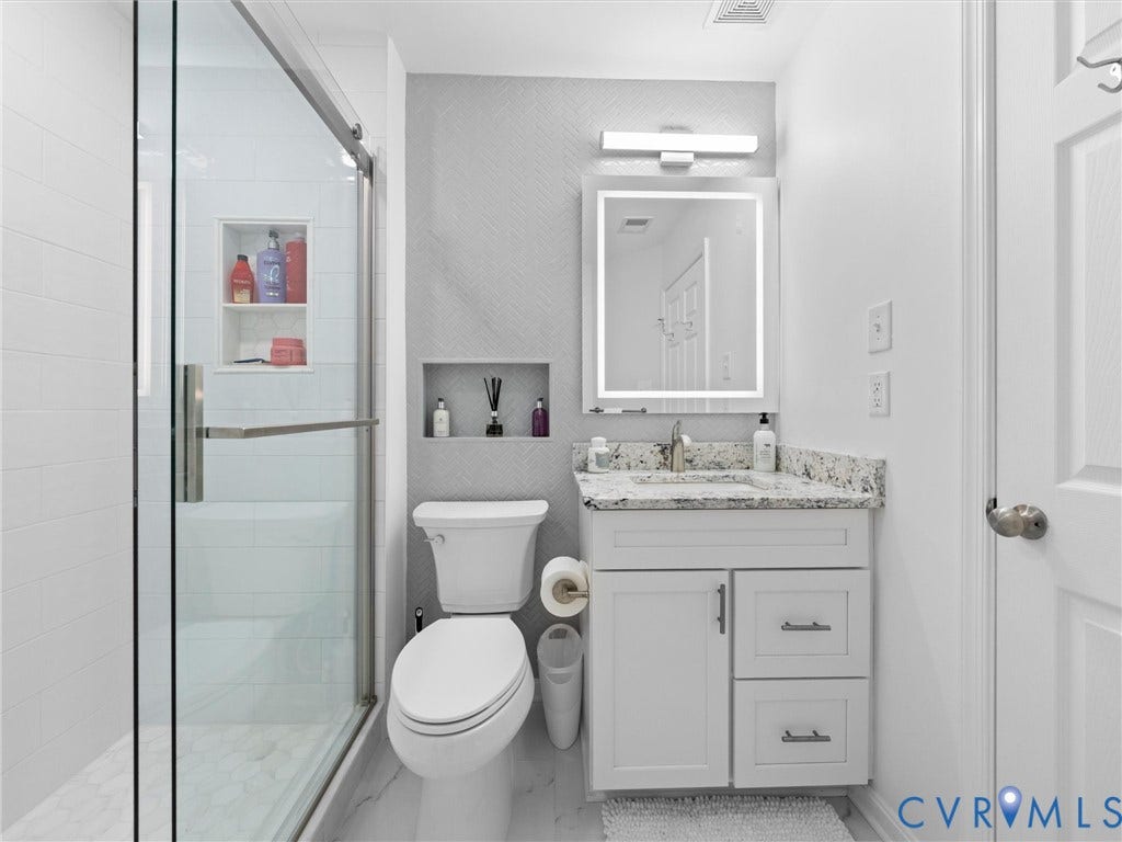 3806 Pumpkin Seed Lane, West Broad Village, Glen Allen, VA 23060 freshly renovated!