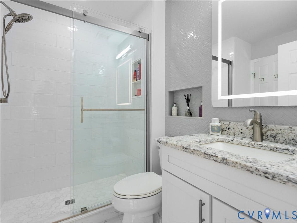 3806 Pumpkin Seed Lane, West Broad Village, Glen Allen, VA 23060 freshly renovated!
