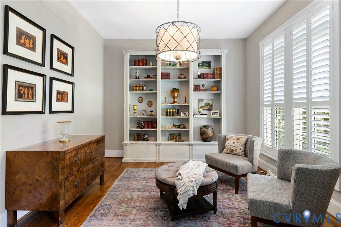 2019 Tulip Hill Drive, The Oaks, Midlothian, VA 23112 Custom Bookcase