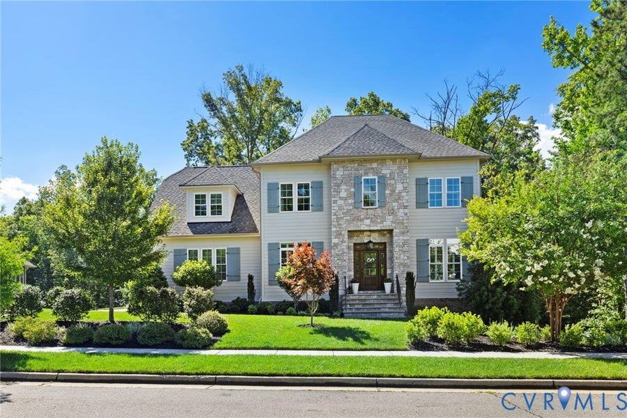 Property photo for 2019 Tulip Hill Drive, Midlothian, VA