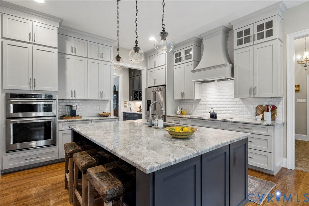 2019 Tulip Hill Drive, The Oaks, Midlothian, VA 23112 Custom Cabinetry, Soft Close, Bevel Tile Backsplash