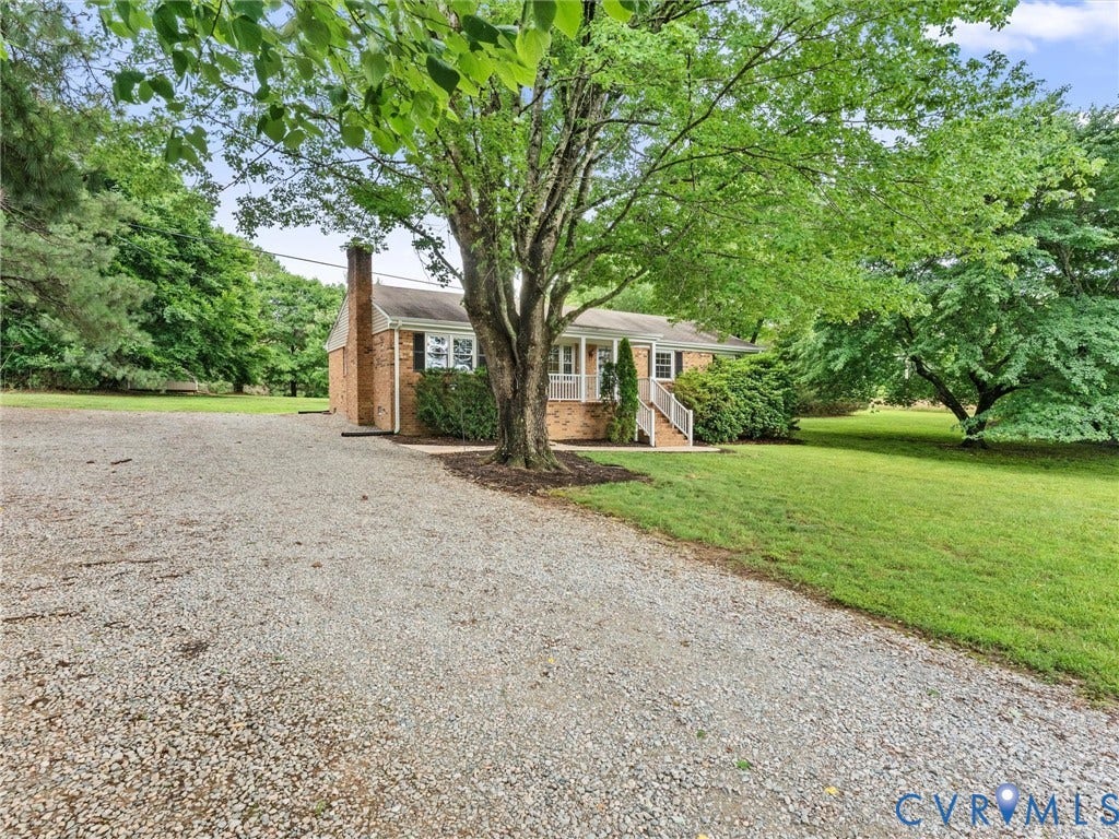 2949 Moyer Road, Powhatan, VA 23139 2949 Moyer Road, Powhatan, VA 23139