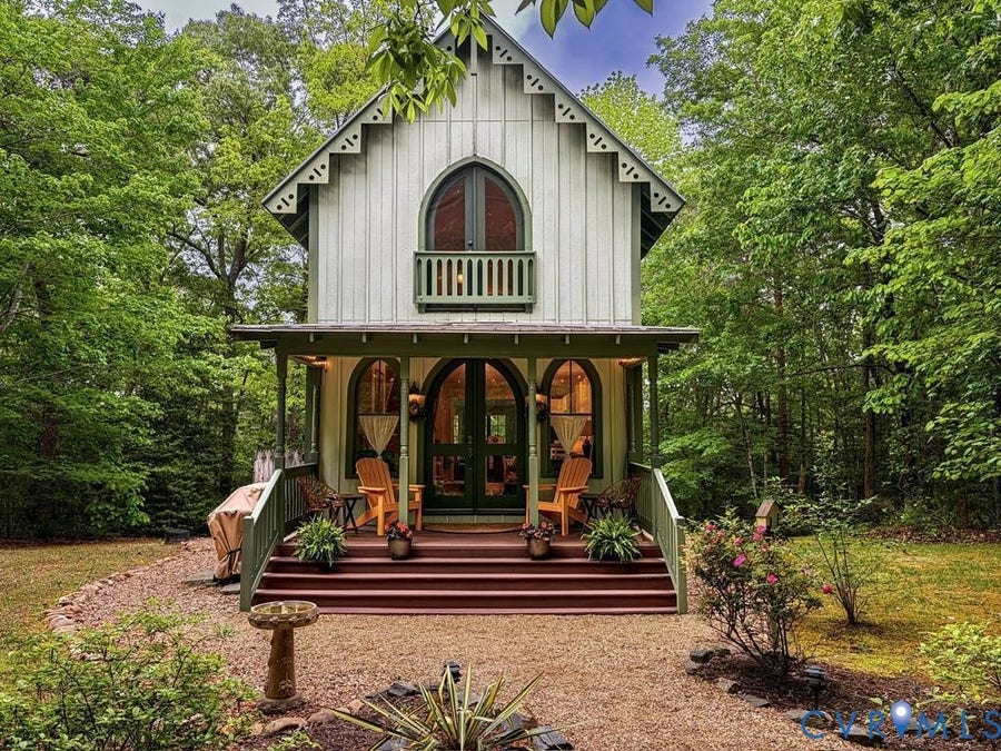 Property photo for 209 Broadway, Irvington, VA