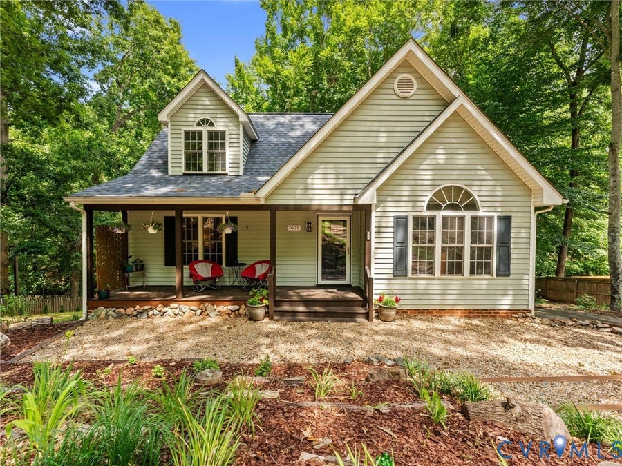 Property photo for 7405 Kentucky Derby Drive, Midlothian, VA