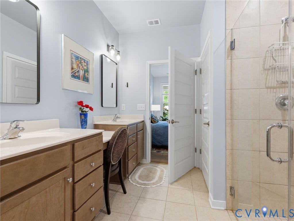 9237 Cerulean Place, Richmond, VA 23238 Your own quiet corner to refresh and reset. Feel the worries of the day just fade away. New mirrors. Tile flooring.
