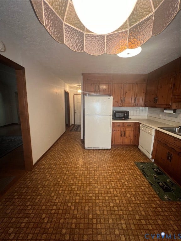 3021 Sand Hills Drive, Hopewell, VA 23831 3021 Sand Hills Drive, Hopewell, VA 23831