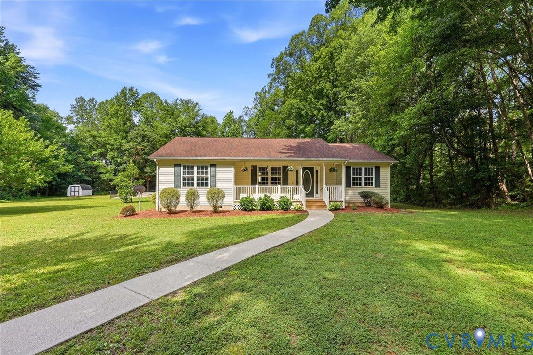 1375 Gills Road, Powhatan, VA 23139 Huge open yard with room for play of all kinds, gardening, etc.