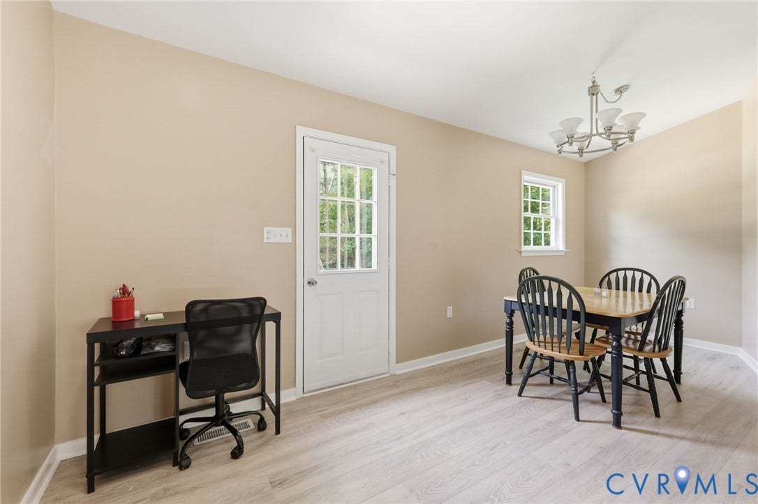 1375 Gills Road, Powhatan, VA 23139 Dining area just outside the kitchen, open to the living room.