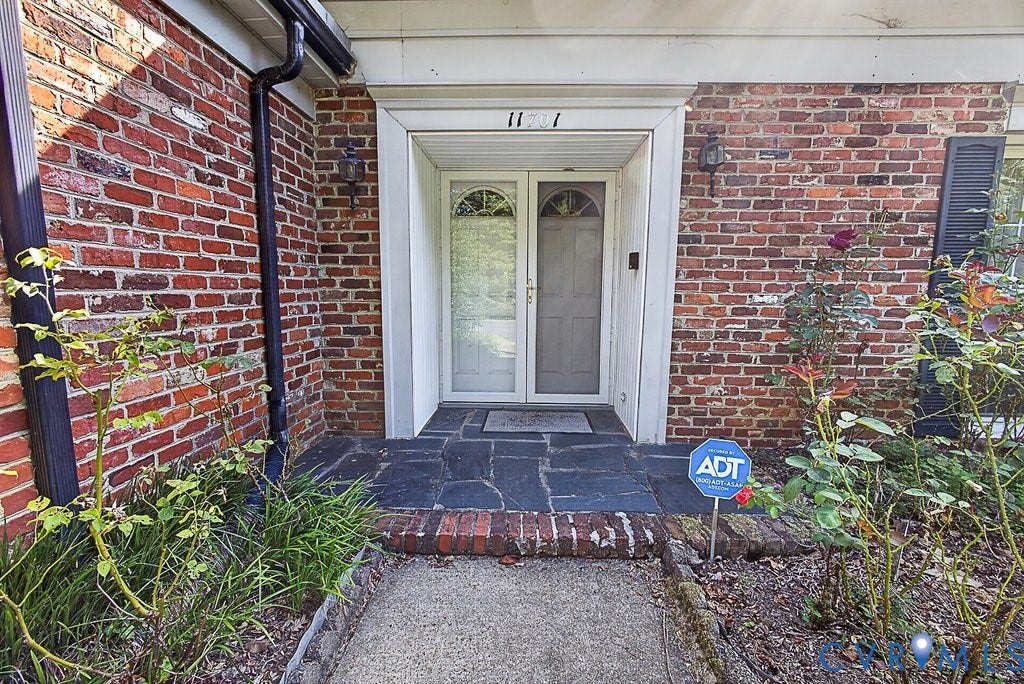 11701 Holly Hill Road, Chester, VA 23831 11701 Holly Hill Road, Chester, VA 23831