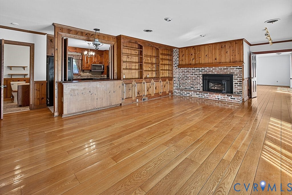 11701 Holly Hill Road, Chester, VA 23831 11701 Holly Hill Road, Chester, VA 23831