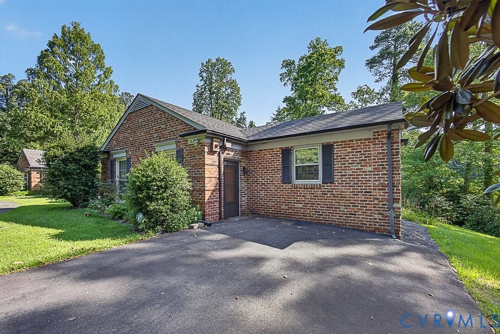11701 Holly Hill Road, Chester, VA 23831 11701 Holly Hill Road, Chester, VA 23831