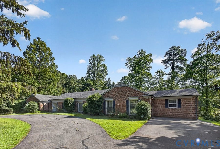 Property photo for 11701 Holly Hill Road, Chester, VA