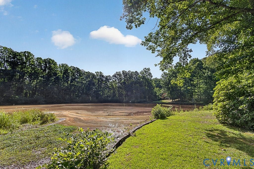 11701 Holly Hill Road, Chester, VA 23831 11701 Holly Hill Road, Chester, VA 23831