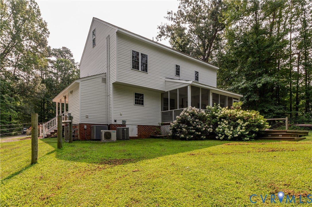 384 Tillar Lane, Mineral, VA 23117 Back house