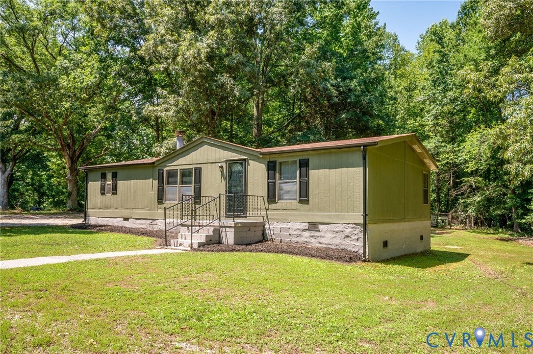 3877 Maidens Road, Powhatan, VA 23139