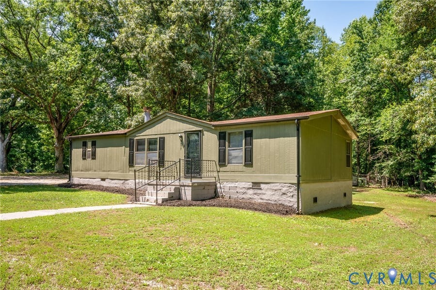 Property photo for 3877 Maidens Road, Powhatan, VA
