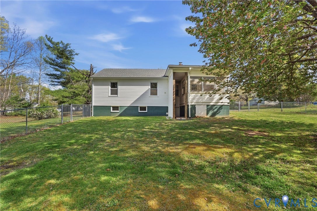 303 W 8th Street, Town Of Mineral, Mineral, VA 23117 Expansive rear yard, chain link fence
