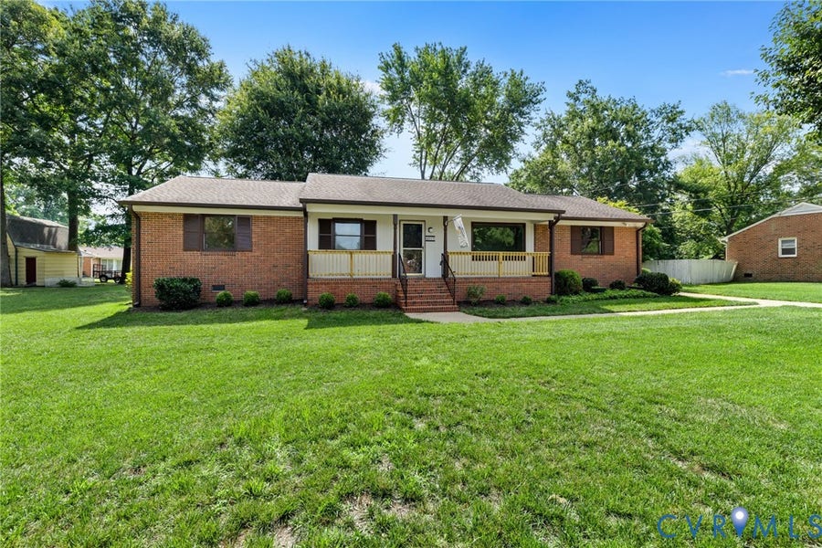 Property photo for 4017 Saldale Drive, North Chesterfield, VA