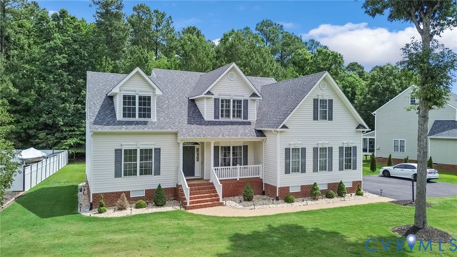 Property photo for 518 Greymont Lane, Chester, VA