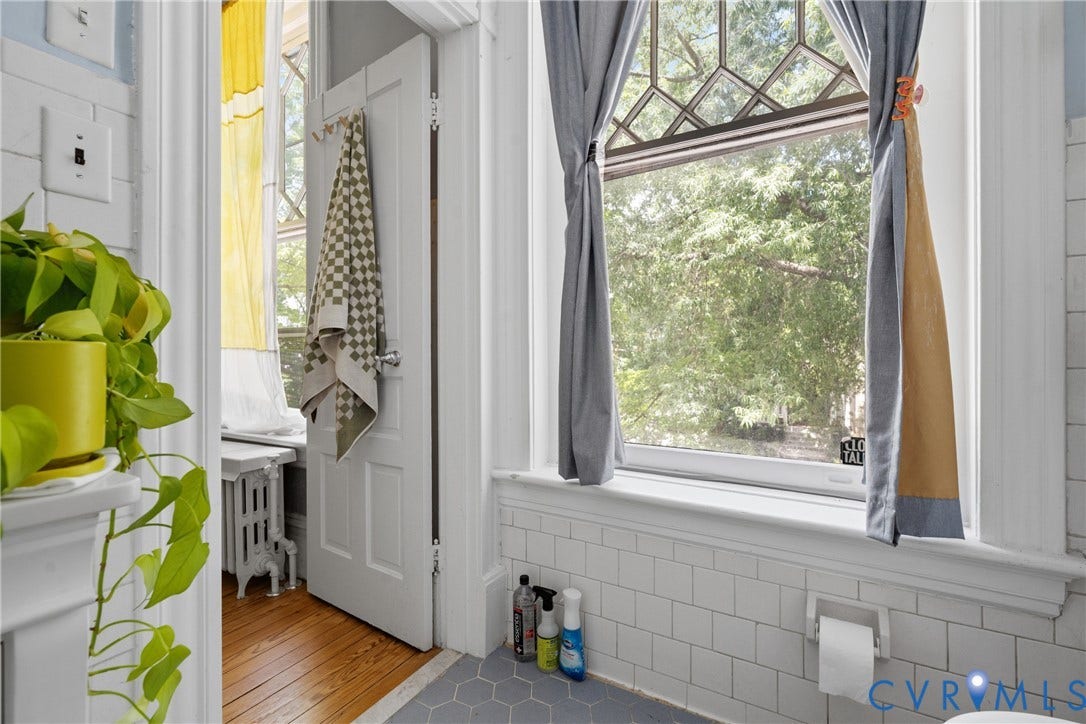 1527 Grove Avenue, #2, Richmond, VA 23220 1527 Grove Avenue, #2, Richmond, VA 23220