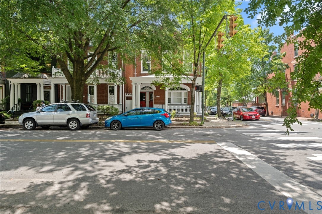 1527 Grove Avenue, #2, Richmond, VA 23220 1527 Grove Avenue, #2, Richmond, VA 23220